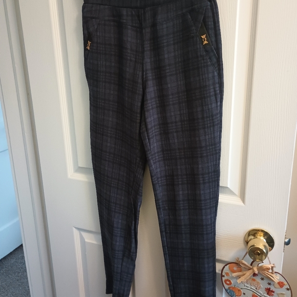 Dress pants - Picture 12 of 12